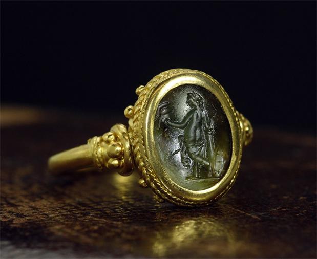 В затопленном древнем городе Акра под Керчью нашли перстень с Венерой